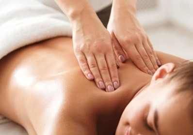 Relax and Unwind: Discover the Benefits of our Spa Services blog image